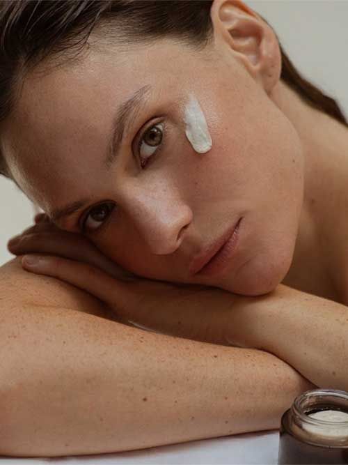 Skincare routine anti-age: il segreto per una pelle radiosa a ogni età
